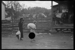 0139_Women passing Post Office at Nethers , Virginia