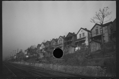 0186_Backyards , squalid housing ,Hamilton County