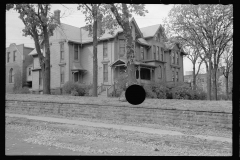 0498_Large house requiring re-development