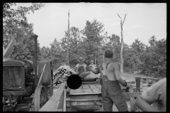 0628_ Tractor driving saw-bench , Skyline Farms, Alabama