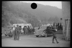 1000_Payday for miners, probably Caples , West Virginia