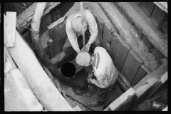 1011__Sinking a bore hole for water , Ohio