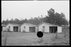 1086_ Housing with garage space