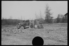 1127_ _Convicts grading the road , Jefferson County , Alabama