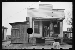 1381_ Rudimentary shop , possibly North Carolina