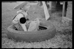 01557_Farm  boy, Irwinville Farms Georgia