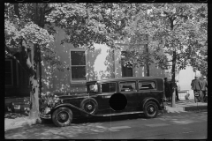 1927_Funeral car , smart  residential street , Hagerstown 