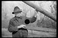 2169_Cider maker, with his press, Crabtree Recreational Demonstration Area  Raleigh, North Carolina