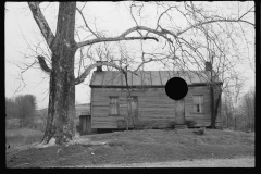 2463_Rehabilitation client's  house (shack ) and front yard, Jackson County