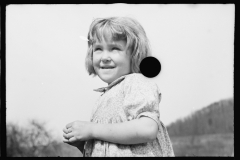 2513_ Young girl, possibly  of family of ten  resettled on Ross-Hocking Land Project