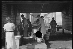 2662_ Water supply for migratory agricultural workers' camp near Belle Glade, Florida