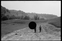 2822_Cutting_hay_Windsor_County,  Vermont