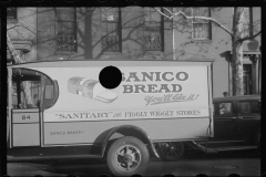 3061_ Sanico bakery van