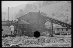 3276_Coal breaker and aerial transportation Pike County , Kentucky