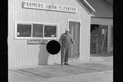 3456_Office for the Farmer's Union Co-op elevator, Centralia, Kansas