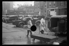 3474_Unloading meat in wholesale district, Omaha, Nebraska