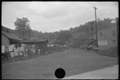 3528_Clothes line coal miner's home, Scotts Run, West Virginia