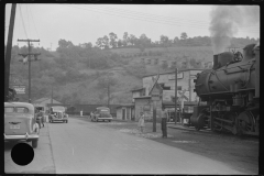 3602_Train  waiting in centre of Osage , West Virginia