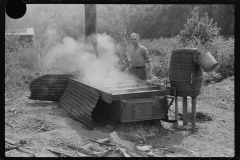 3632_Making molasses , Racine,  West Virginia.