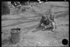 3667_Children of WPA  worker, South Charleston, West Virginia