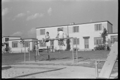 3779_Children on climbing frame , Greenbelt