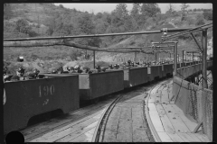 4007_ End of the day shift, coal mine near Maidsville, 