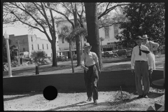 4172_The Park , centre of town , playing Petanque,  Lakeland, Florida.