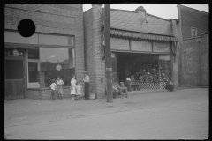 0737_Levinson's One Price Department Store , Pursglove