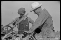 2029_Mechanical seed drill , Wabash Farms