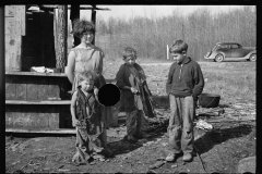 2070_Poor family living in one root hut  , Tennessee