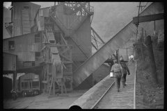 3837_Miners starting home after work.