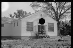 3958_ Roanoke farms, Enfield 