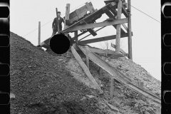 4077_Simple gopher hole
