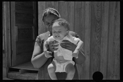 0037_Black_American mother and child , Tupleno