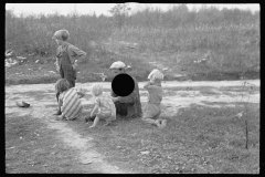 0426_Father on relief ,with family of ten, Brown County, Indiana