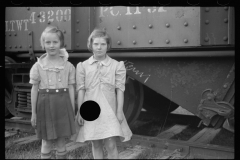 0542_Two friends , in front of a coal truck , Kempton