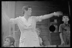 0576_Wife of Sharecropper , Ozark Mountains, Arkansas