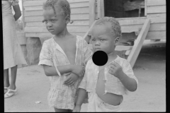 0804_Black American children at play , Alabama