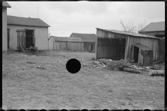 0847_Unknown barns and possible dwelling , unknown location