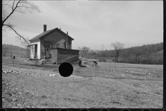 0854_Isolated homestead ,occupied , unknown location