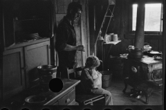 1024_Interior of the home of an Arkansas  tenant farmer