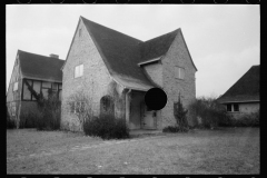 1342_Middle class housing , probably Mariemont, Ohio