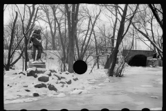 01520_Tourist camp in winter, Minneapolis, Minnesota