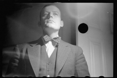 1687_Unknown gent , elegantly dressed , Washington D.C.