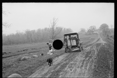 1844_Collecting / delivering to property , Unknown location, model T Ford