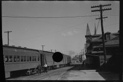 1916_Train boarding , Hagerstown Maryland