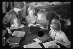 2216_Probably home-schooling , Westmoreland Homesteads,  Pennsylvania.