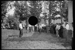 2314_Mens' horse-shoe throwing competition , the fair, Albany, Vermont.