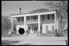 2403_Probably abandoned plantation house, Monticello, Georgia