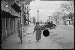 2489_ Two  well dressed ladies with small child ,  Saturday afternoon  street scene , Jackson, Ohio